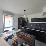 Contemporain 3 Avec Vue Sur Canal, Parking Et Internet A - Fr-1-584-343 Appartement *