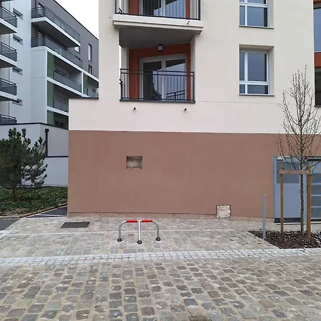 Apartment Contemporain 3 Avec Vue Sur Canal, Parking Et Internet A *