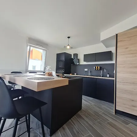 Contemporain 3 Avec Vue Sur Canal, Parking Et Internet A - Fr-1-584-343 *