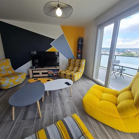 Contemporain 3 Avec Vue Sur Canal, Parking Et Internet A - Fr-1-584-343 * Nancy