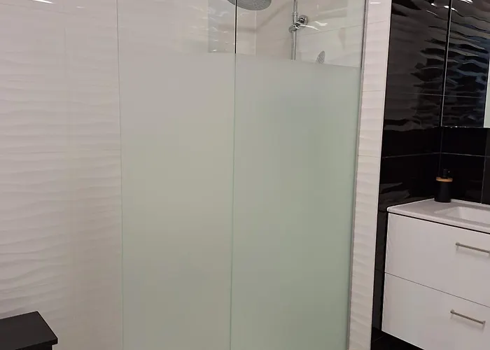 Contemporain 3 Avec Vue Sur Canal, Parking Et Internet A - Fr-1-584-343 Апартаменты Нанси