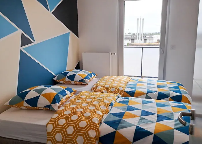 Contemporain 3 Avec Vue Sur Canal, Parking Et Internet A - Fr-1-584-343 *